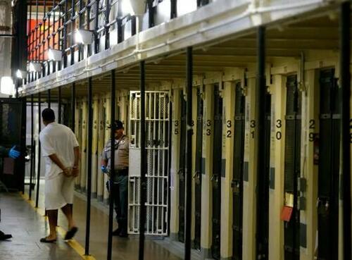 biden-considers-commuting-sentences-of-40-men-on-federal-death-row biden-considers-commuting-sentences-of-40-men-on-federal-death-row