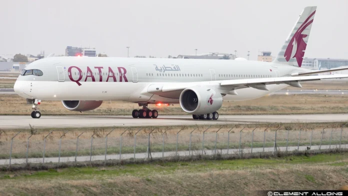 qatar-airways-doha-to-paris-flight-makes-emergency-landing