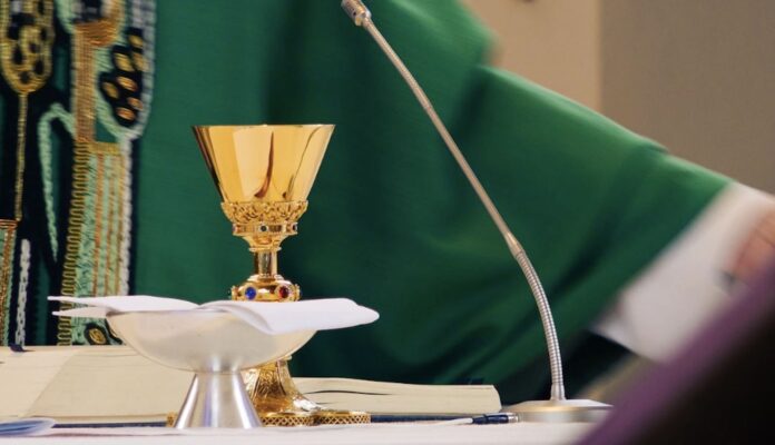 dyspensa-od-postu-w-piatek,-27-grudnia-2024-r.-–-co-warto-wiedziec?