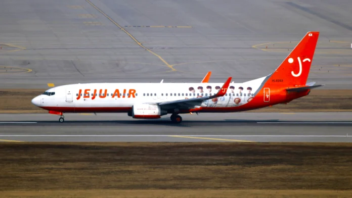 jeju-air-boeing-737-landing-gear-malfunction-a-day-after-plane-crash
