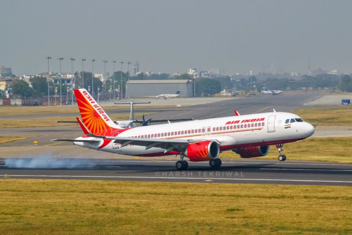 air-india-bengaluru-to-delhi-flight-experienced-engine-stall air-india-bengaluru-to-delhi-flight-experienced-engine-stall