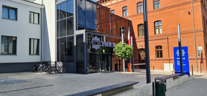 tragiczna-smierc-michala-sylwestruka.-nagrania-ujawniaja-brutalnosc-inowroclawskiej-policji