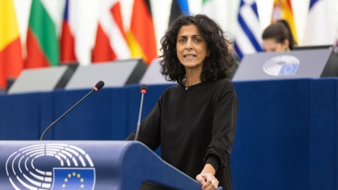 zarzucala-polsce-brak-praworzadnosci!-byla-eurodeputowana-marie-arena-oskarzona-o-korupcje