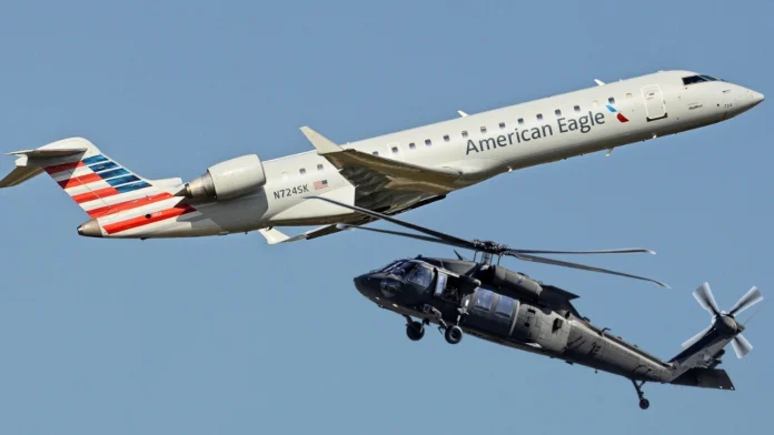 american-airlines-plane-collided-with-helicopter-near-reagan-national-airport american-airlines-plane-collided-with-helicopter-near-reagan-national-airport