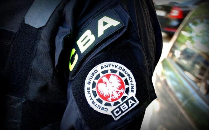 nieprawidlowosci-w-przetargu-dla-wot:-cba-zatrzymalo-duchownego-i-wysokiego-ranga-wojskowego