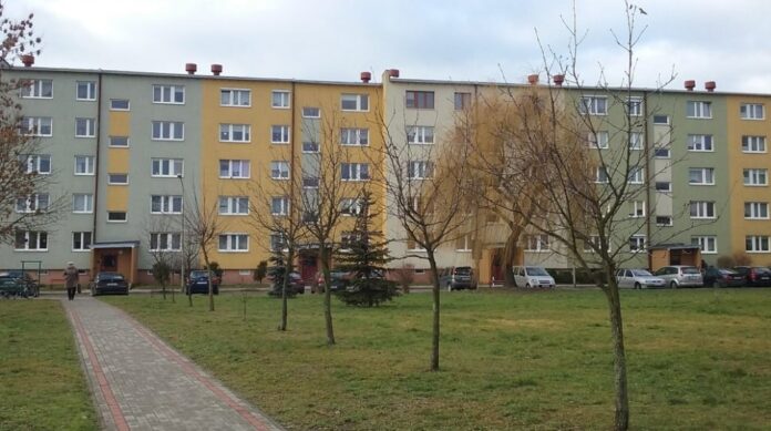 uwolnij-seniorow-z-„wiezienia-czwartego-pietra”-–-nowy-pomysl-minister-ds.-polityki-senioralnej