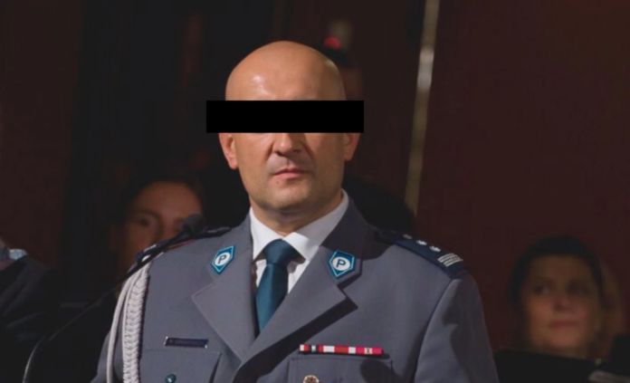 byly-zastepca-komendanta-stolecznego-policji-uslyszal-zarzuty.-grozi-mu-nawet-3-lata-wiezienia