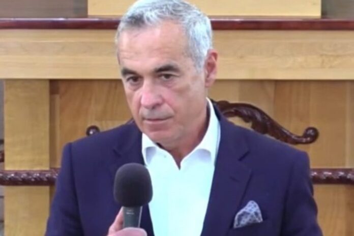 georgescu-po-zwolnieniu-mowi,-ze-nadal-bedzie-kandydowal-na-prezydenta-rumunii