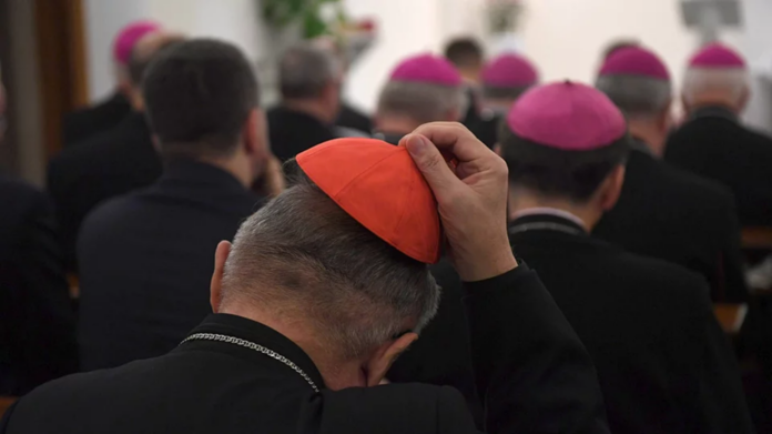 rada-prawna-kep-nie-zaleca-klerowi-powolania-zespolu-do-spraw-wyjasnienia-pedofilii-wsrod-ksiezy