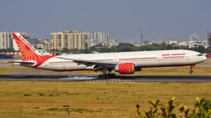 air-india-chicago-to-delhi-flight-with-777-makes-u-turn air-india-chicago-to-delhi-flight-with-777-makes-u-turn