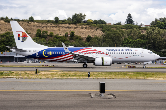 malaysia-airlines-orders-18-new-boeing-737-8-and-12-737-10-aircraft