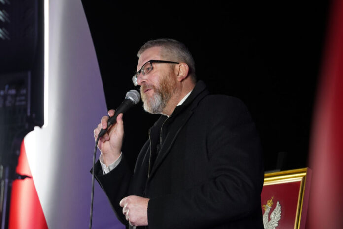 demokracja-tuska-polega-na-zastraszaniu-wynajmujacych-sale-na-spotkania-z-braunem?