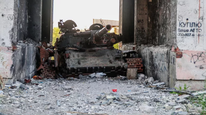 dziennikarz-bowes:-to-europa,-a-nie-rosja-jest-najwiekszym-zagrozeniem-dla-pokoju-w-ukrainie