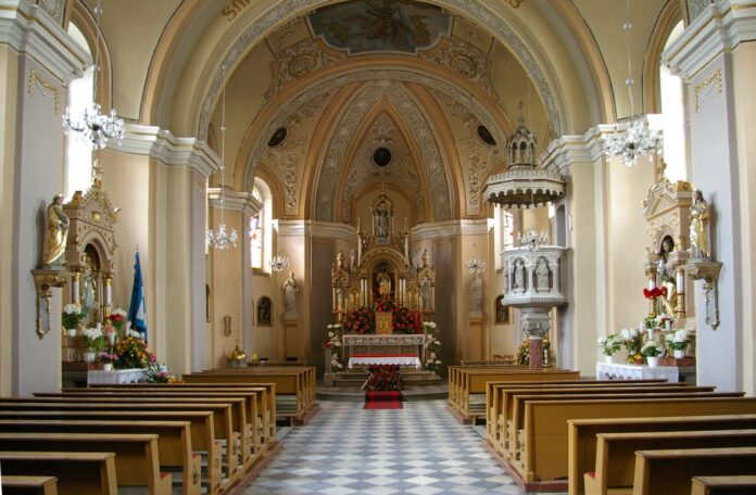 lewica-walczy-o-likwidacje-funduszu-koscielnego