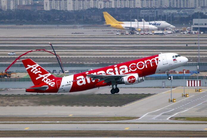 airasia-china-bound-flight-makes-emergency-landing-at-kuala-lumpur airasia-china-bound-flight-makes-emergency-landing-at-kuala-lumpur