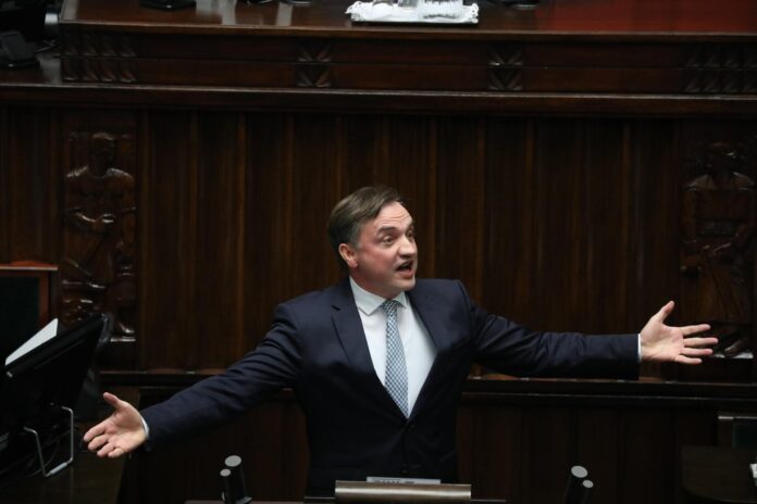 sad-w-warszawie-zdecyduje-o-losie-ziobry!-czy-byly-minister-trafi-dzis-do-aresztu?