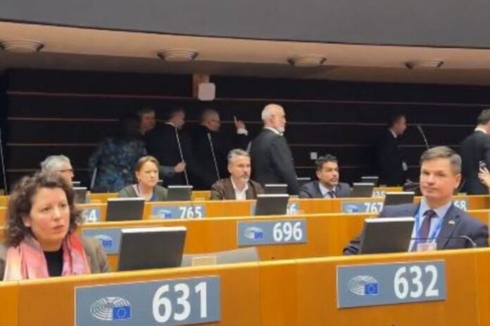 metsola-potwierdza-nalozenie-przez-eurokolchoz-kary-na-brauna-za-slowa-niewygodnej-prawdy metsola-potwierdza-nalozenie-przez-eurokolchoz-kary-na-brauna-za-slowa-niewygodnej-prawdy