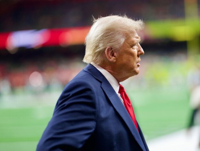 trump-mowi,-ze-ma-szanse-ubiegac-sie-o-trzecia-kadencje