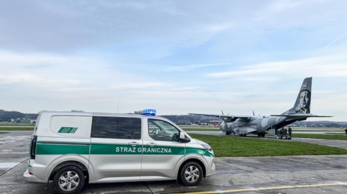 operacja-strazy-granicznej:-16-obywateli-gruzji-i-moldawii-deportowanych-z-polski