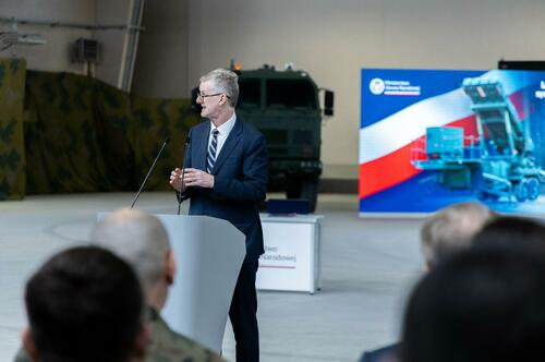 poland-inks-$2-billion-air-defense-deal-with-us poland-inks-$2-billion-air-defense-deal-with-us