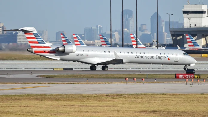 two-american-airlines-planes-clips-wings-at-washington-ronald-reagan-airport