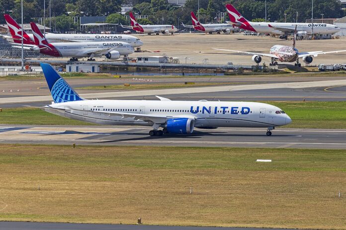 united-melbourne-to-los-angeles-flight-with-787-makes-emergency-landing-in-brisbane united-melbourne-to-los-angeles-flight-with-787-makes-emergency-landing-in-brisbane