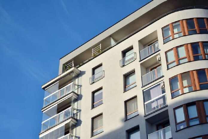 katastrofa-mieszkaniowa-na-horyzoncie:-11-milionow-polakow-zagrozonych-utrata-dachu-nad-glowa