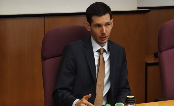 slowacki-aktywista-przesluchany-za-plakat-z-symbolami-armii-czerwonej