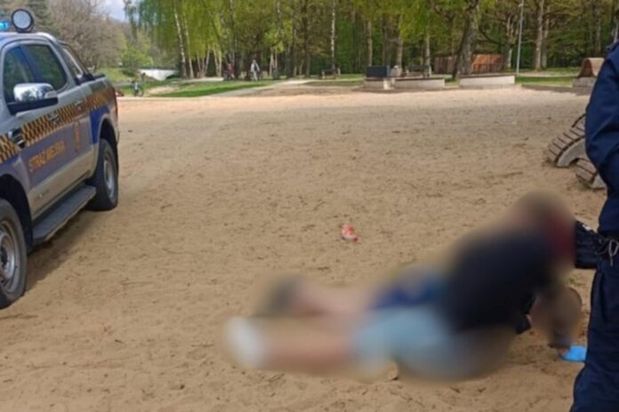 zakrwawiony-i-pijany-12-latek-na-plazy-w-lodzi.-szokujaca-interwencja-sluzb-[zdjecia]