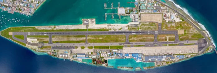 top-10-most-beautiful-airport-landings-in-the-world,-no.7-will-surprise-you