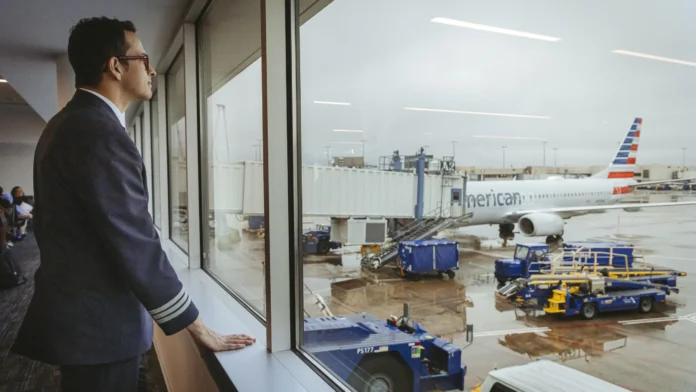 american-airlines-pilot-arrested-by-fbi-in-child-abuse-investigation