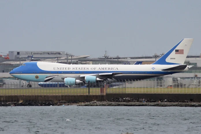 trump-eyes-ex-qatari-boeing-747-for-air-force-one