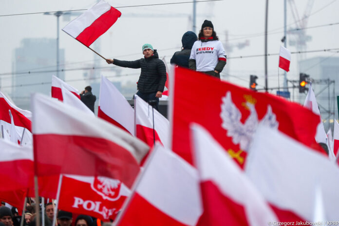 paraliz-warszawy-3-maja:-centrum-zamkniete,-ulice-zablokowane,-autobusy-objazdami