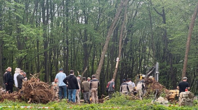 dzieci-w-masowej-mogile-w-puznikach-–-wiceminister-ukrainy-unika-slowa-‘zbrodnia’ dzieci-w-masowej-mogile-w-puznikach-–-wiceminister-ukrainy-unika-slowa-‘zbrodnia’