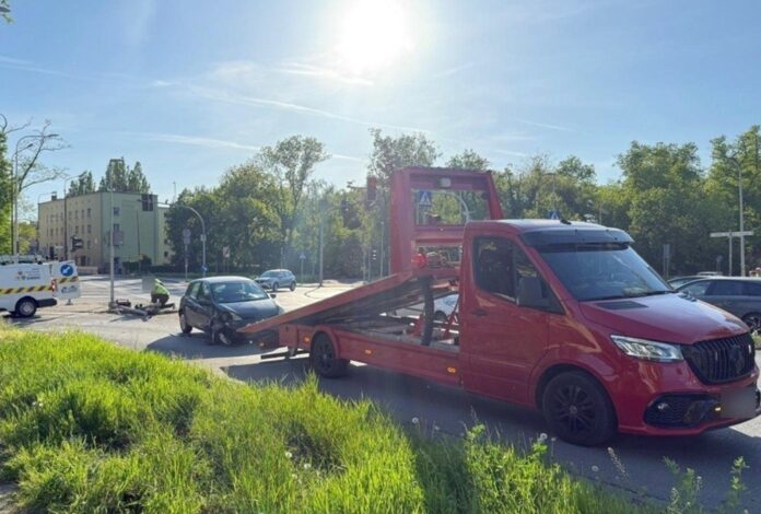 pijany-kierowca-z-ukrainy-zniszczyl-sygnalizacje-w-opolu