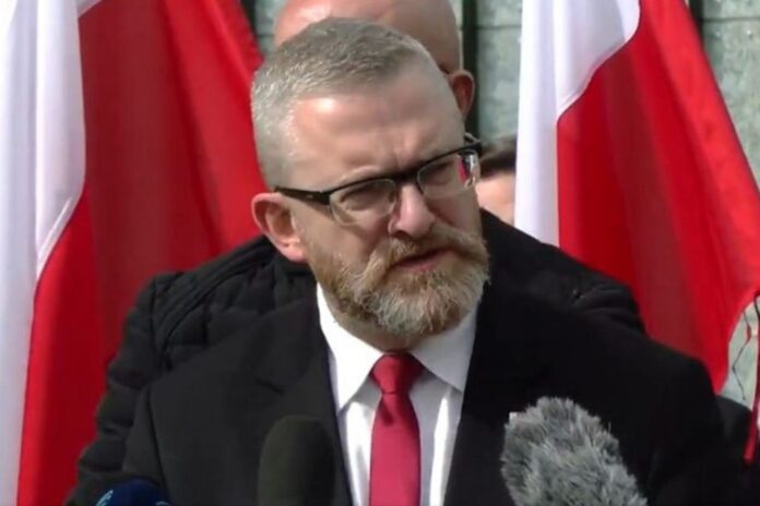 braun-ostro-o-muzeum-polin:-„ani-zlotowki-na-antypolska-propagande!”