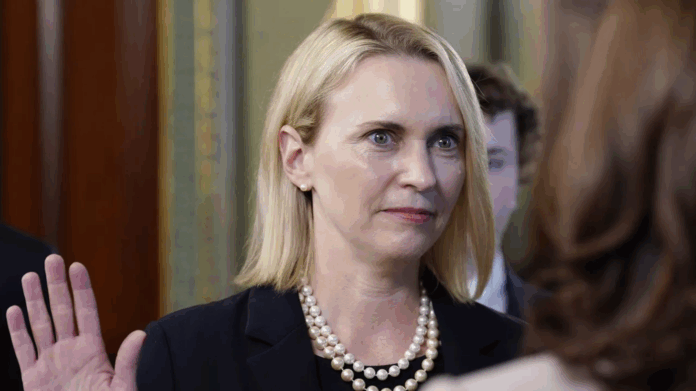 byla-ambasador-usa-mowi,-ze-zrezygnowala-z-funkcji-z-powodu-naciskow-trumpa-na-ukraine