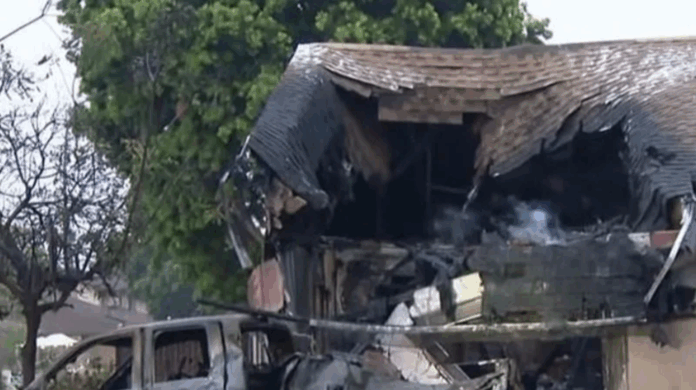 tragiczna-katastrofa-lotnicza-w-san-diego:-samolot-spadl-na-domy,-sa-ofiary