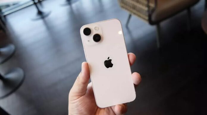 trump-zagrozil-apple-clami-na-iphone’y