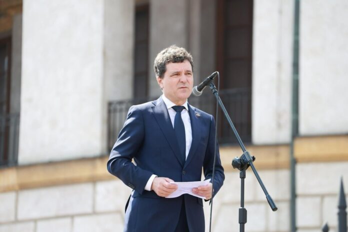 media:-parlamentarzysci-odwrocili-sie-podczas-zaprzysiezenia-dana-na-prezydenta