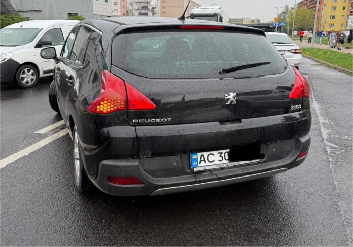 kolizja-z-ukraincem?-uwazaj-na-podrobione-zielone-karty!