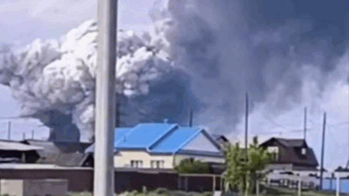 axios:-kijow-ostrzegl-usa-przed-atakami-na-obwody-murmanski-i-irkucki