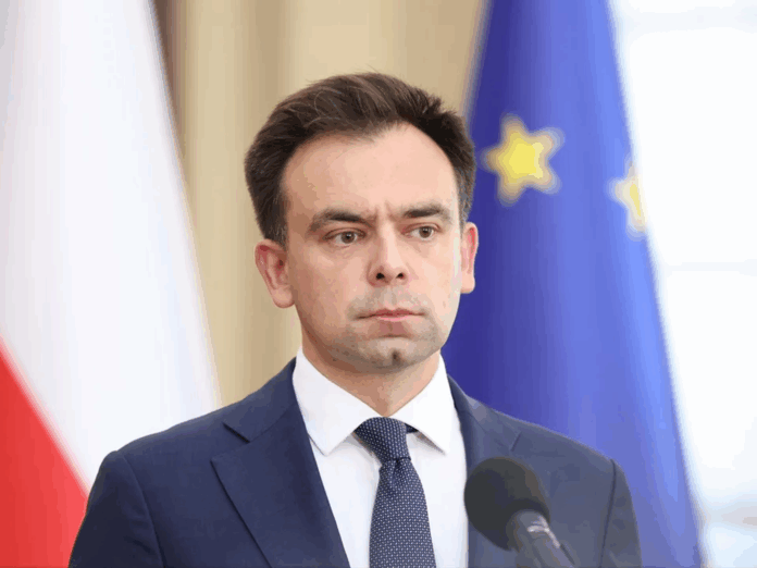 domanski-zaprzecza-doniesieniom-o-glodowej-podwyzce-placy-minimalnej