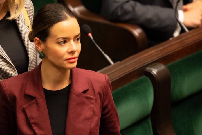 gorzkie-slowa-dla-tuska-z-wlasnego-obozu.-poslanka-leo-nie-oszczedza-krytyki