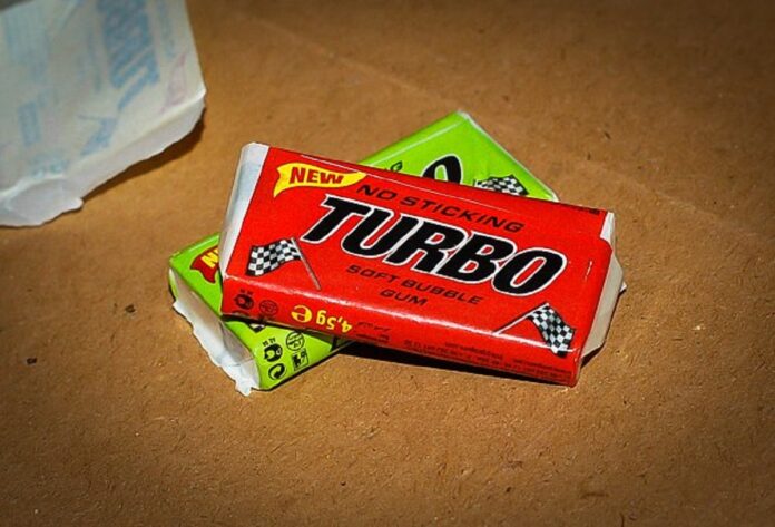 pamietasz-te-przysmaki-z-dziecinstwa?-lody-bambino,-oranzada-w-proszku-i-guma-turbo