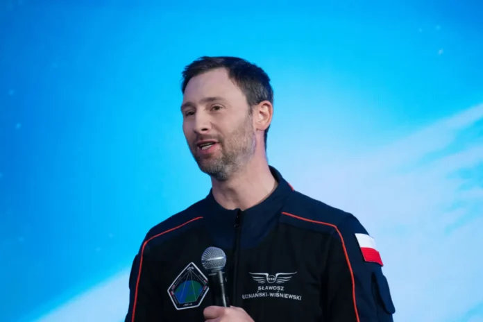 nagly-zwrot-w-sprawie-lotu-polaka-w-kosmos.-nasa-wstrzymuje-start-misji-ax-4