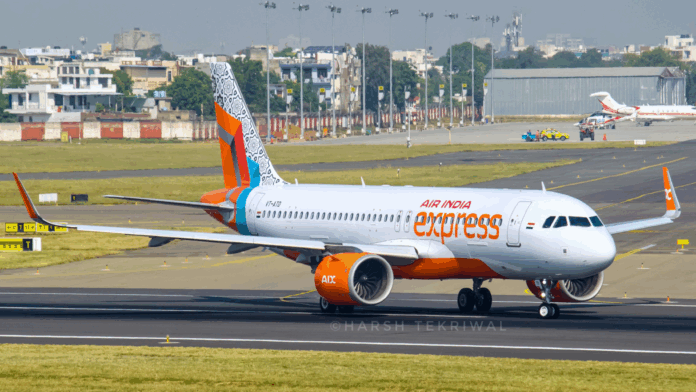 air-india-express-passenger-threatens-to-take-down-plane air-india-express-passenger-threatens-to-take-down-plane