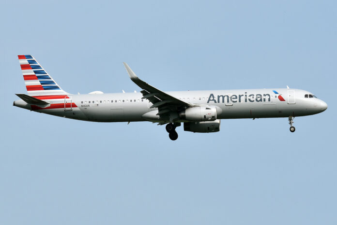 american-airlines-miami-to-raleigh-durham-flight-suffers-turbulence,-5-injured