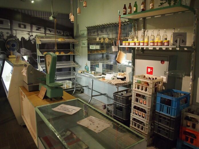 „za-moich-czasow-bylo-lepiej”.-sprawdzamy,-czy-nasi-rodzice-i-dziadkowie-naprawde-mieli-latwiej