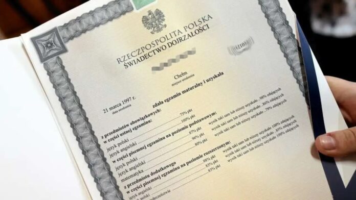 zakonczenie-roku-szkolnego-2024/2025.-blisko-5-mln-uczniow-konczy-rok-szkolny